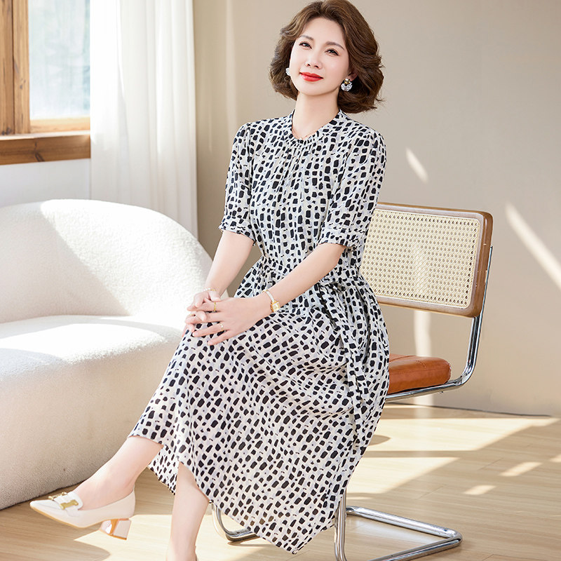 卡若维娅2026高端真丝连衣裙女中长款印花气质显瘦妈妈桑蚕丝裙子