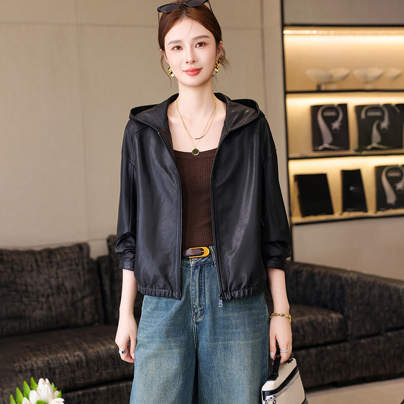 海宁绵羊皮真皮皮衣短款连帽外套