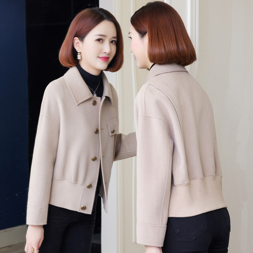 女士短款呢子大衣羊毛