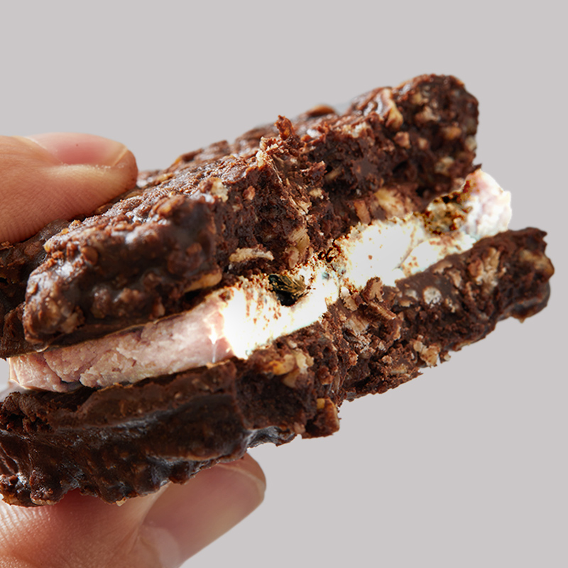 燕麦脆吨吨黑巧克力脆脆