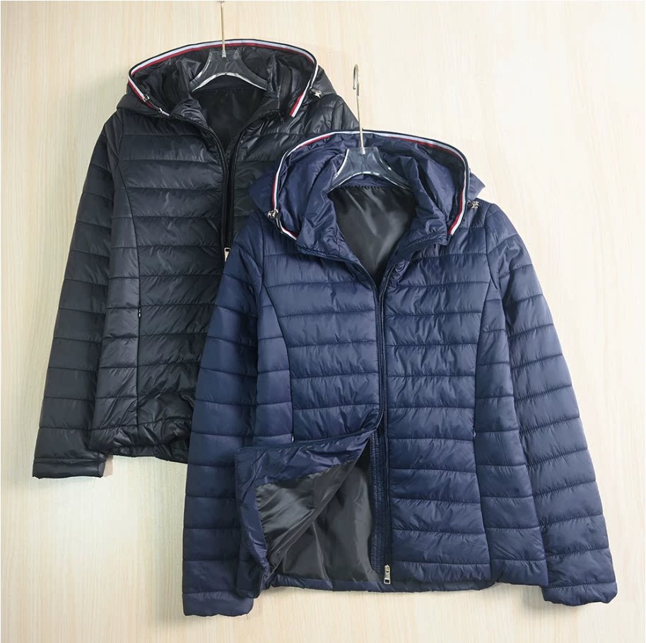 思琪女装 268/17美汤系 新品简约小刺绣标可脱卸帽修身薄棉衣棉服