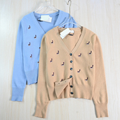 思琪女装 气质精致满刺绣V领系扣休闲针织开衫 259