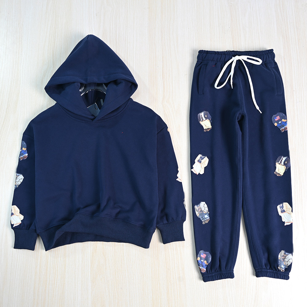 2510/09男女童刺绣胶印卡通熊腹绒连帽休闲卫衣卫裤套装