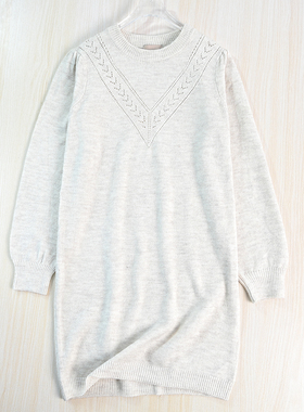 思琪女装2511/22 瑞典单软糯钩花镂空圆领休闲长袖针织连衣裙