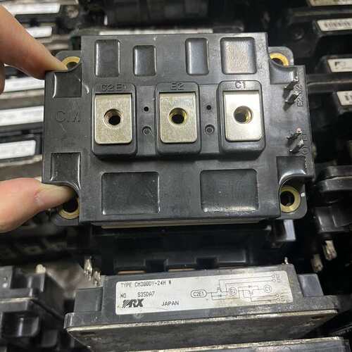 议价CM300DY-24H CM300DY-24J模块功可维修