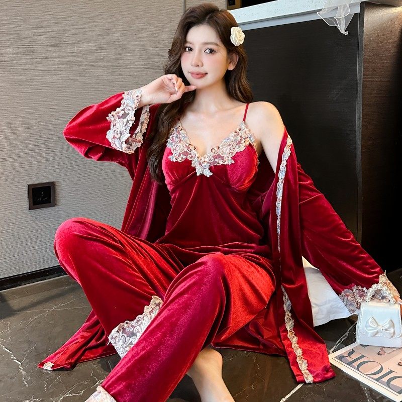 女士金丝绒性感三件套