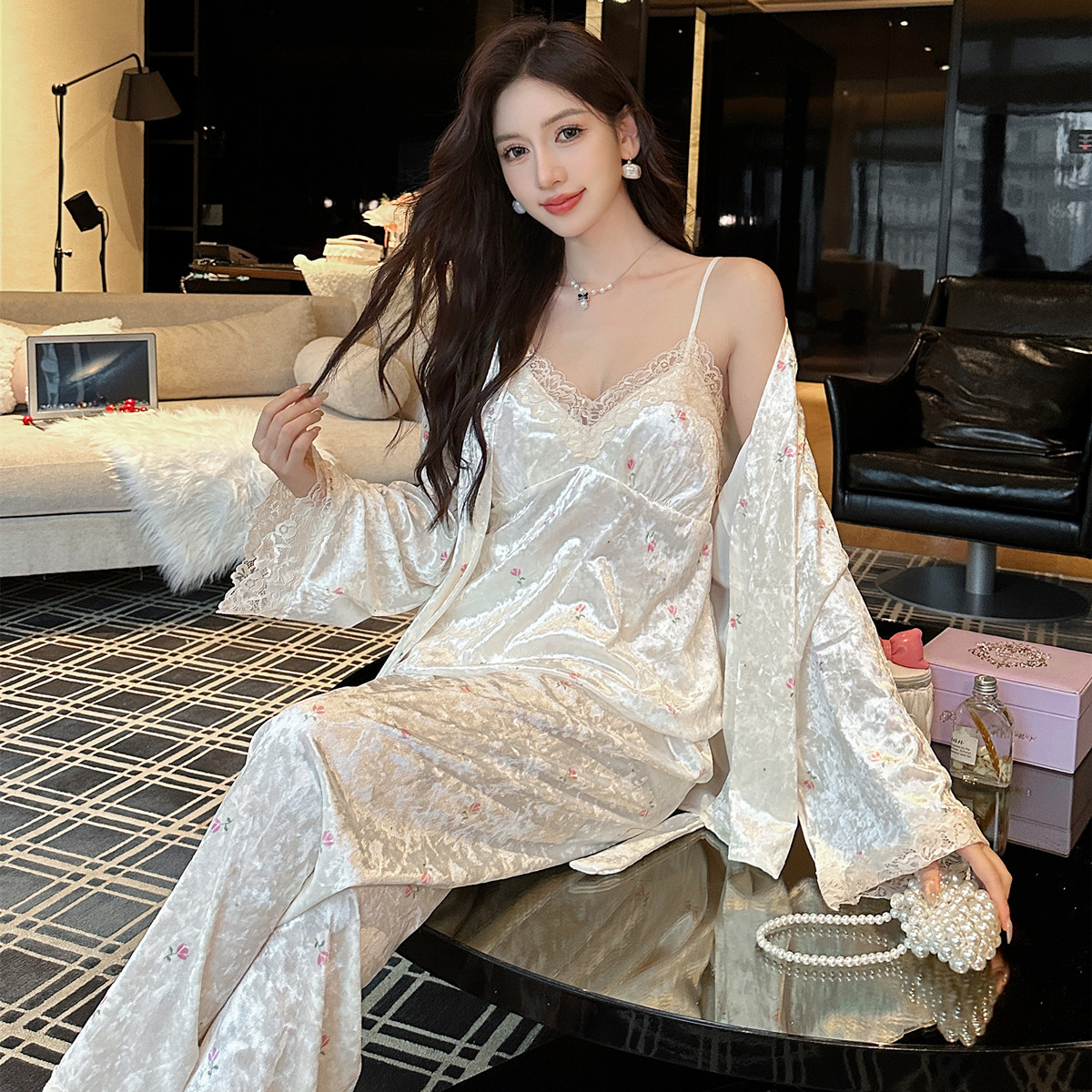 秋冬款金丝绒睡衣女金砖绒家居服纯欲蕾丝吊带睡袍三件套家居服