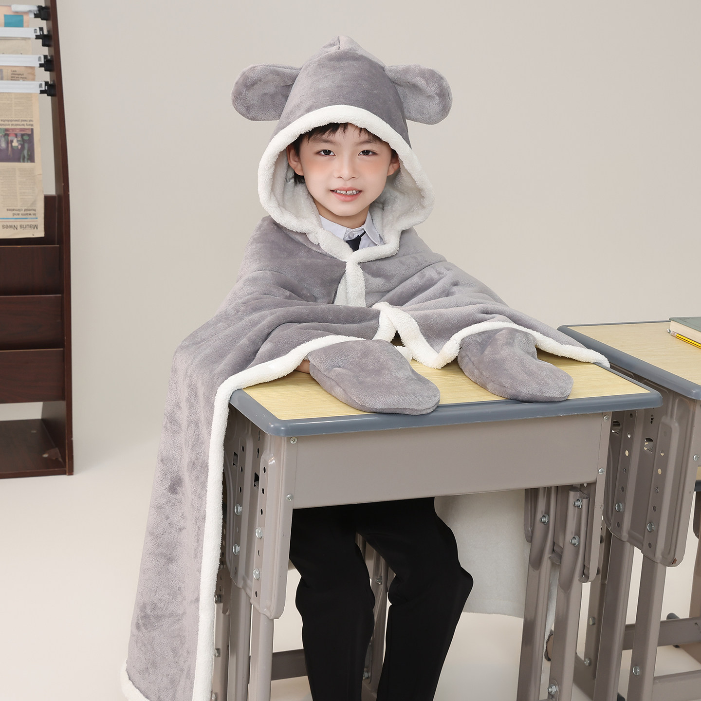 午睡毯中小学生教室用秋冬儿童午休披肩毛毯子盖被青少年披风斗篷