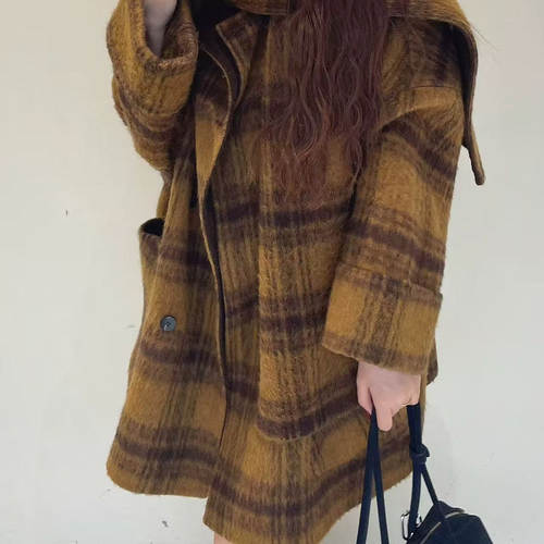 羊驼毛2025秋冬女款新品高级感围巾格子款中长款双面大衣
