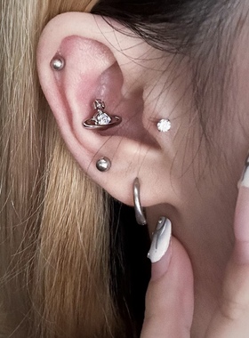 Misa officail｜小众mini土星Nano耳钉耳骨耳蜗钉爆闪绝美单钻