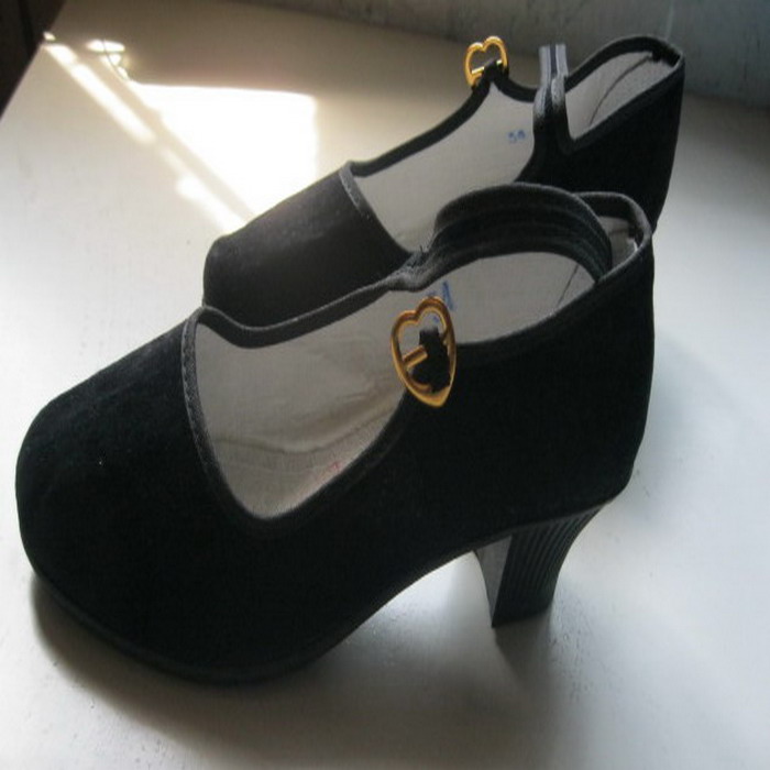 少数民族宜良腰鼓秧歌舞蹈黑色