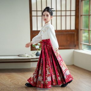 女童马面裙套装春夏2024年新中式国风汉服儿童明制织锦簪花服唐装