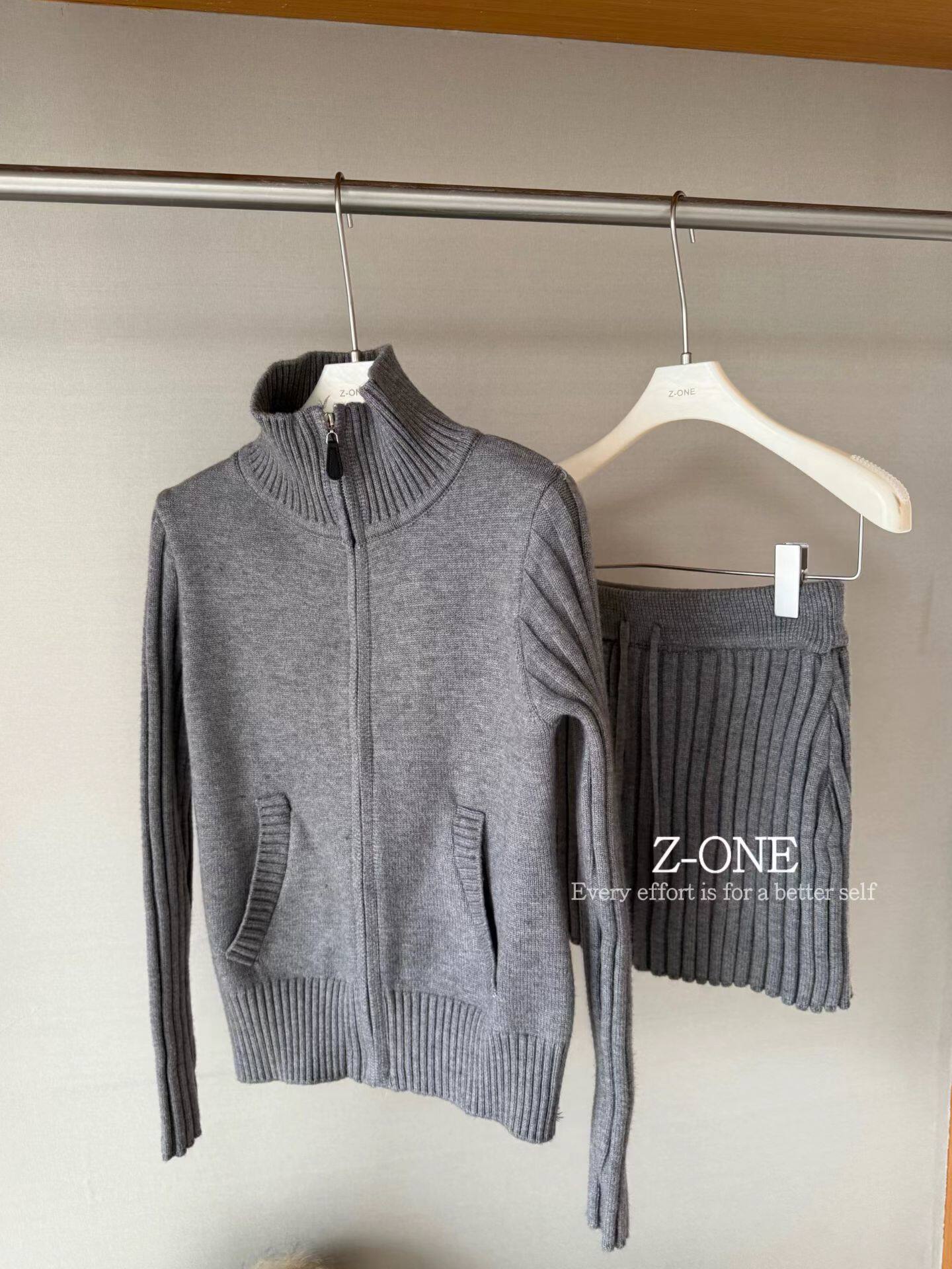 Z-ONE拉链外搭开衫外套+抽绳高腰坑条显瘦短裙秋冬针织两件套装女