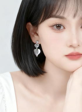 Healing girl 高级感复古拉丝爱心耳钉ins小众银针耳饰