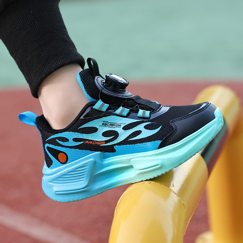 品牌男童鞋2026春季新款儿童运动鞋中大童飞织透气网鞋休闲老爹鞋