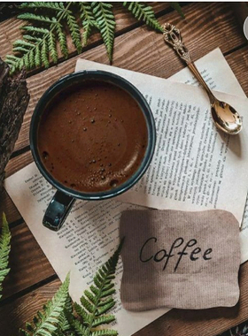 复古外文英文麻绳捆绑一捆老旧黄书捆装饰陈列摆件摄影拍摄道具