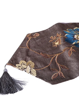 蓝牡丹美中西式咖啡色刺绣花朵方形桌垫布艺样板房间酒店餐厅热销