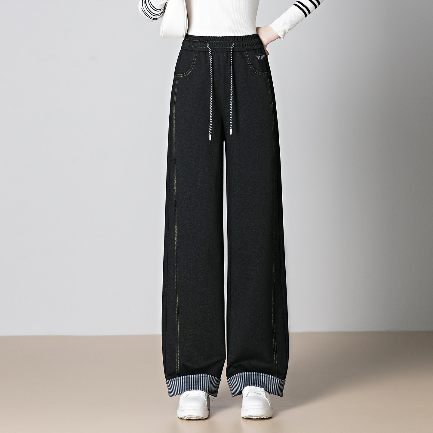 黑色拼接阔腿牛仔裤女2025秋季新款松紧腰遮胯显瘦垂感翻边直筒裤