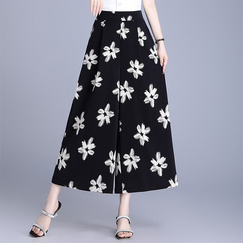 黑色印花裙裤女夏季薄款2025新款显瘦高腰垂感阔腿裤子冰丝九分裤