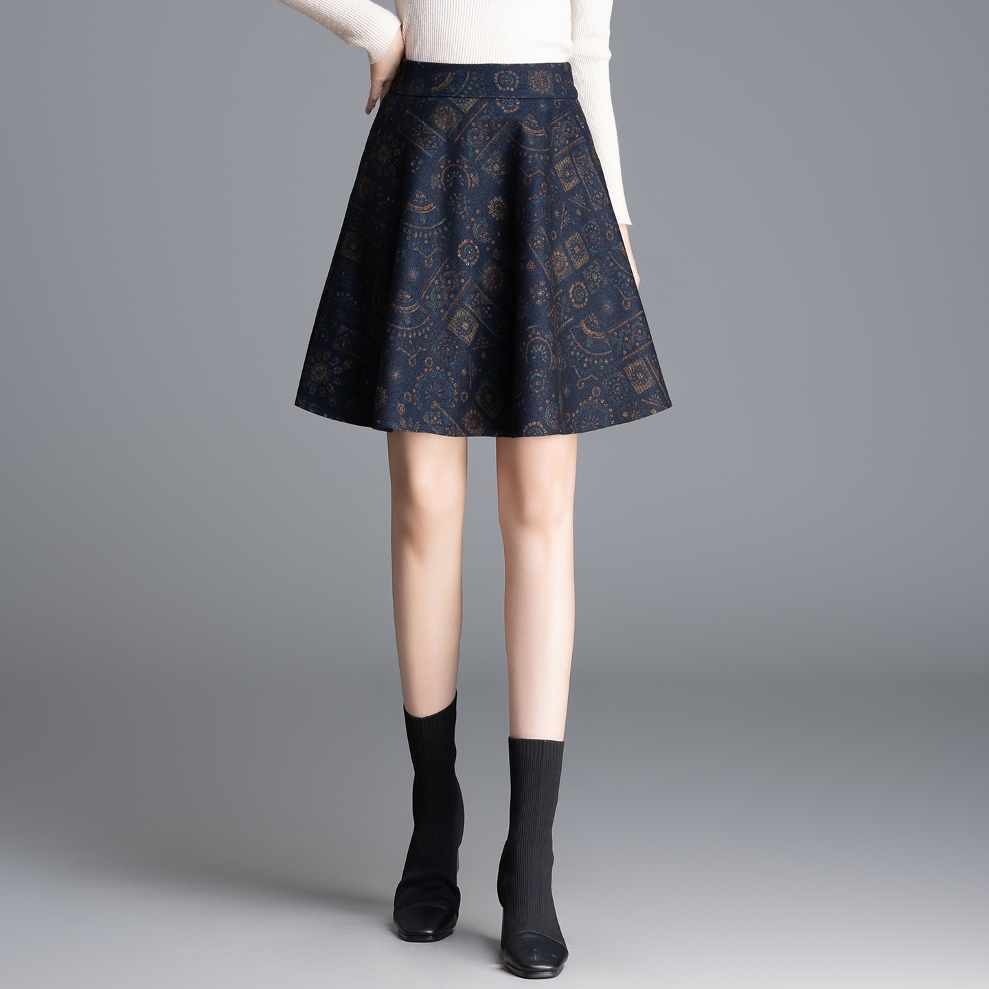 印花毛呢短裙女秋冬新款高腰显瘦宽松a字裙大摆遮胯小个子半身裙