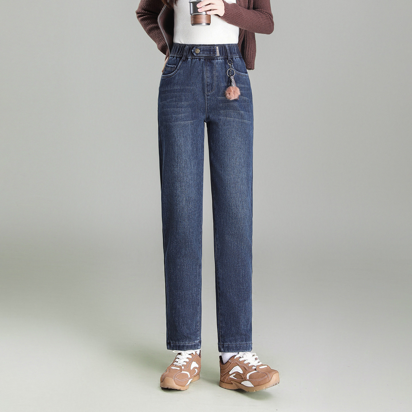 加绒松紧腰哈伦牛仔裤女冬季新大码高腰显瘦小个子休闲直筒小脚裤