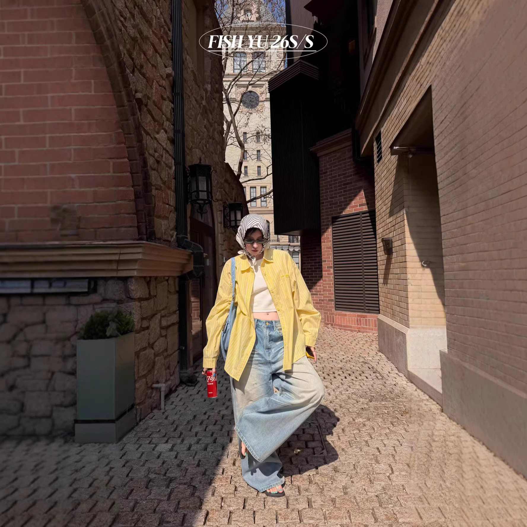 FISHYU 早春2026新款韩版彩色度假英文立体烫图竖条纹衬衫上衣ins