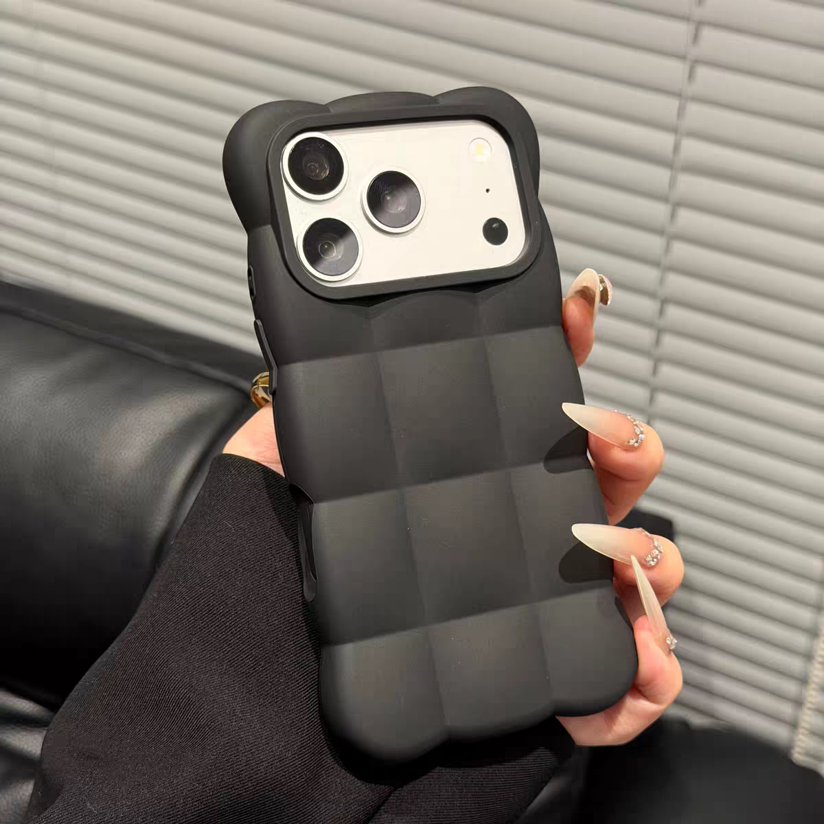ins日韩立体云朵壳适用于苹果18/17promax手机壳iPhone15Pro个性小众16pro高级感苹果14promax软套卡通全包壳