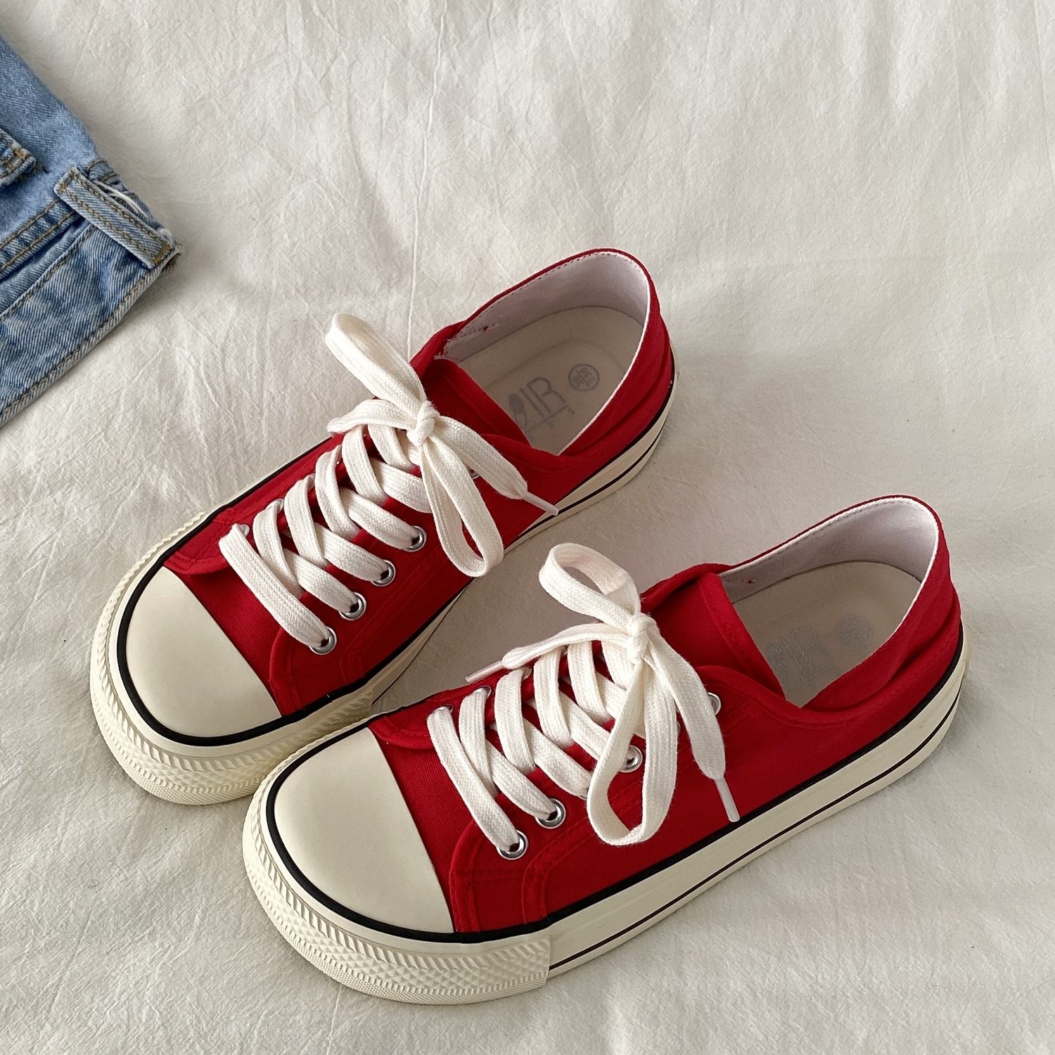 爆款红色芒果头帆布鞋一脚蹬板鞋