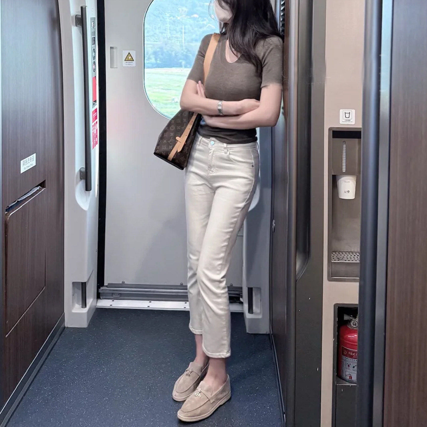 白色直筒修身显瘦牛仔裤女2026新款百搭弹力八九分小个子法棍裤子