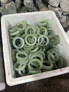 手镯半成品岫玉玉石手纯天然A货冰透岫岩玉镯游戏津贴毛坯玉手镯