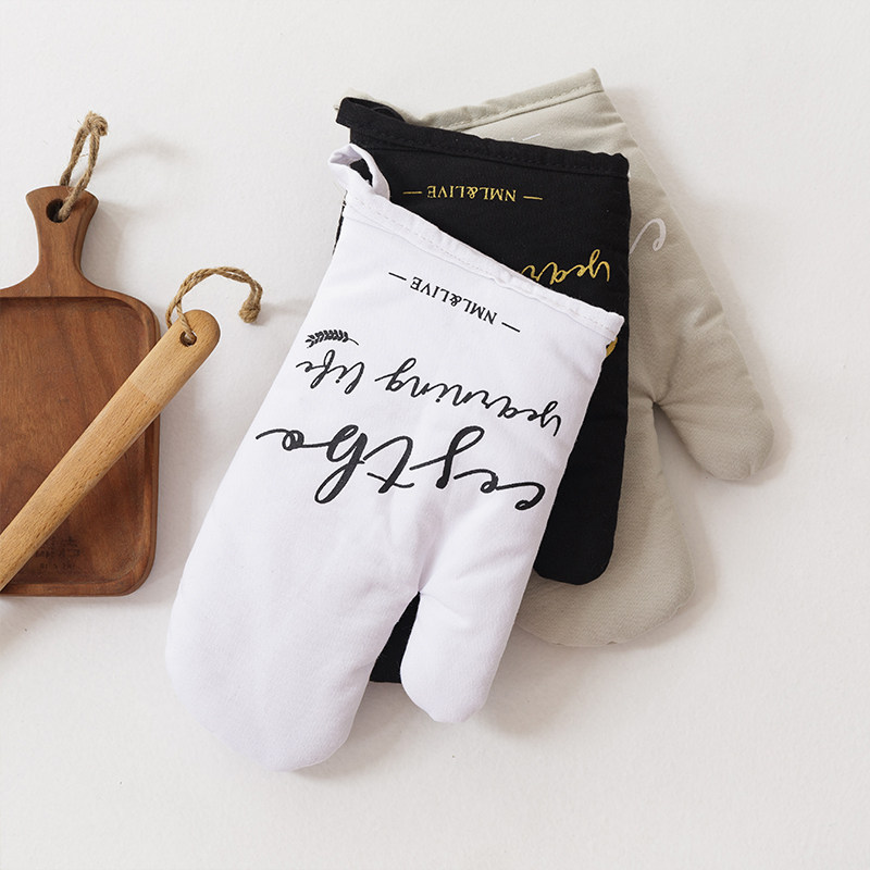 北欧国度艾瓦里防烫微波炉手套家用厨房烤箱用耐高温加厚隔热手套在类目 厨房/烹饪用具, 厨用小工具/厨房储物, 厨房电器配套用品, 微波炉手套中 - 来自Buy2taobao.com提供专业的淘宝代购服务