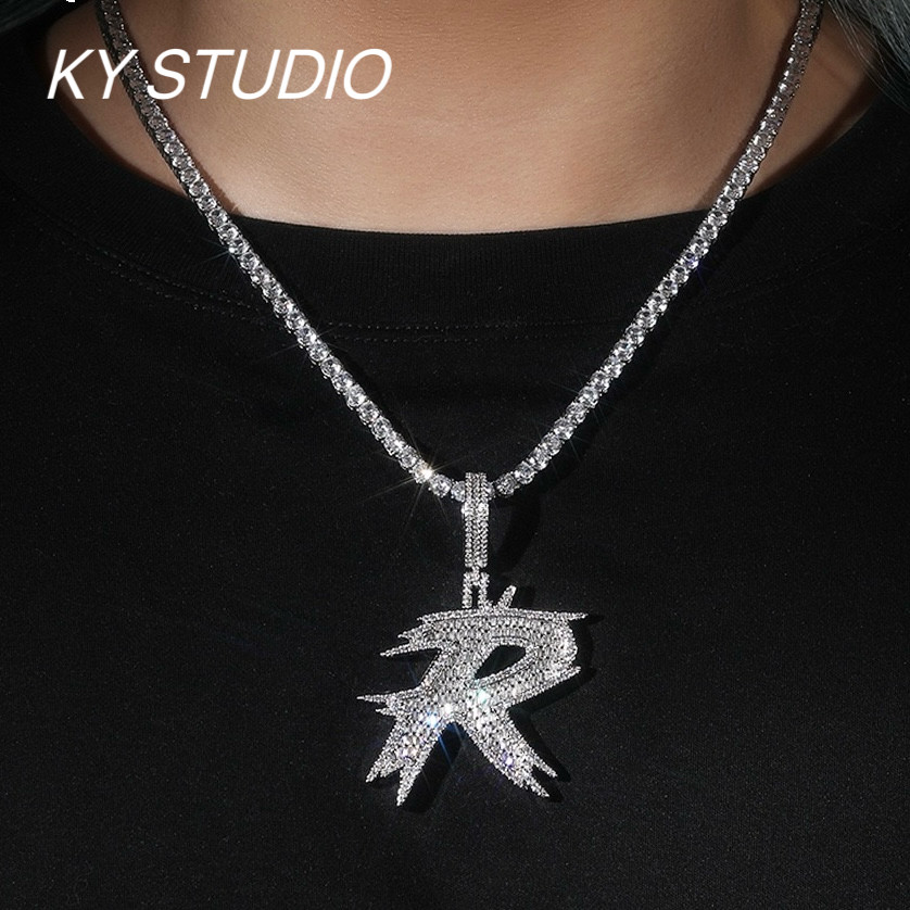 欧美嘻哈字母吊坠项链男说唱潮流铜镶锆石网红复古设计感金色项链