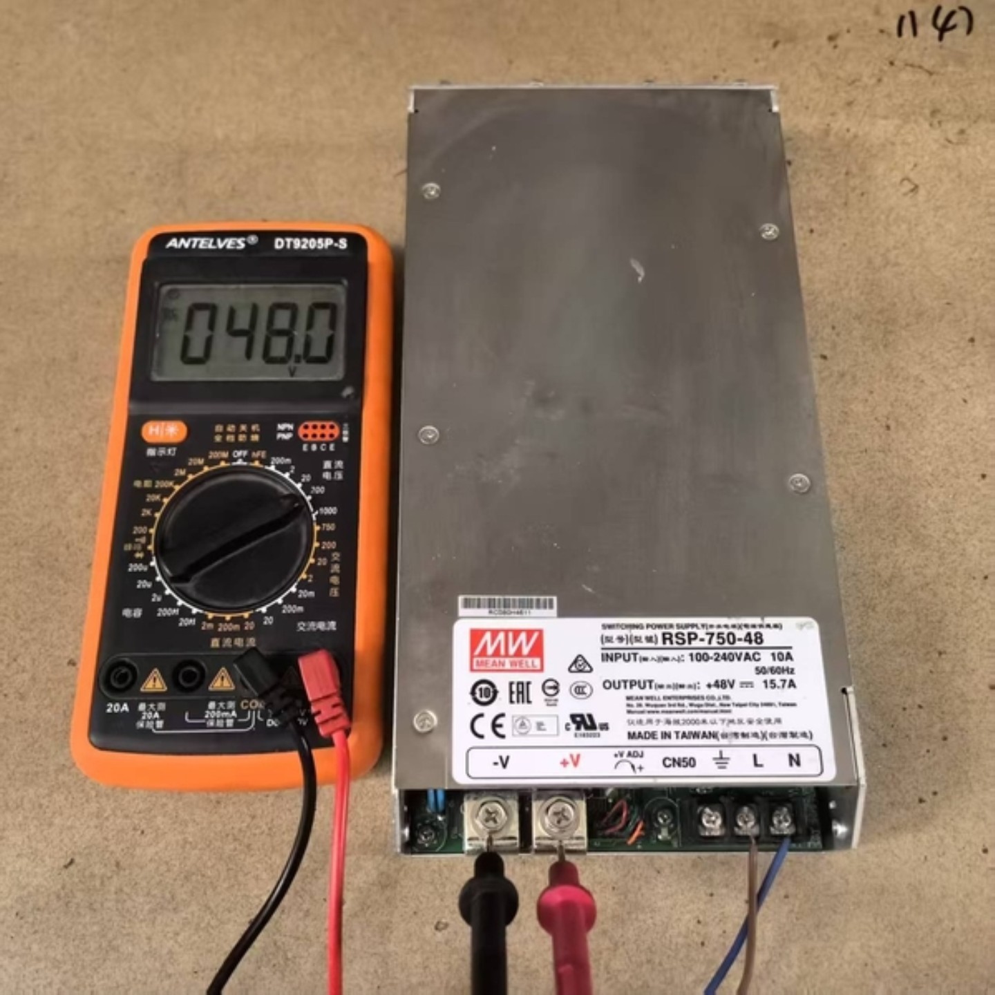 售前询价明纬开关电源型号 RSP-750-48功能包好成色如图