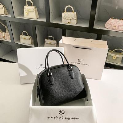 小众真皮枕头包波士顿保龄球包