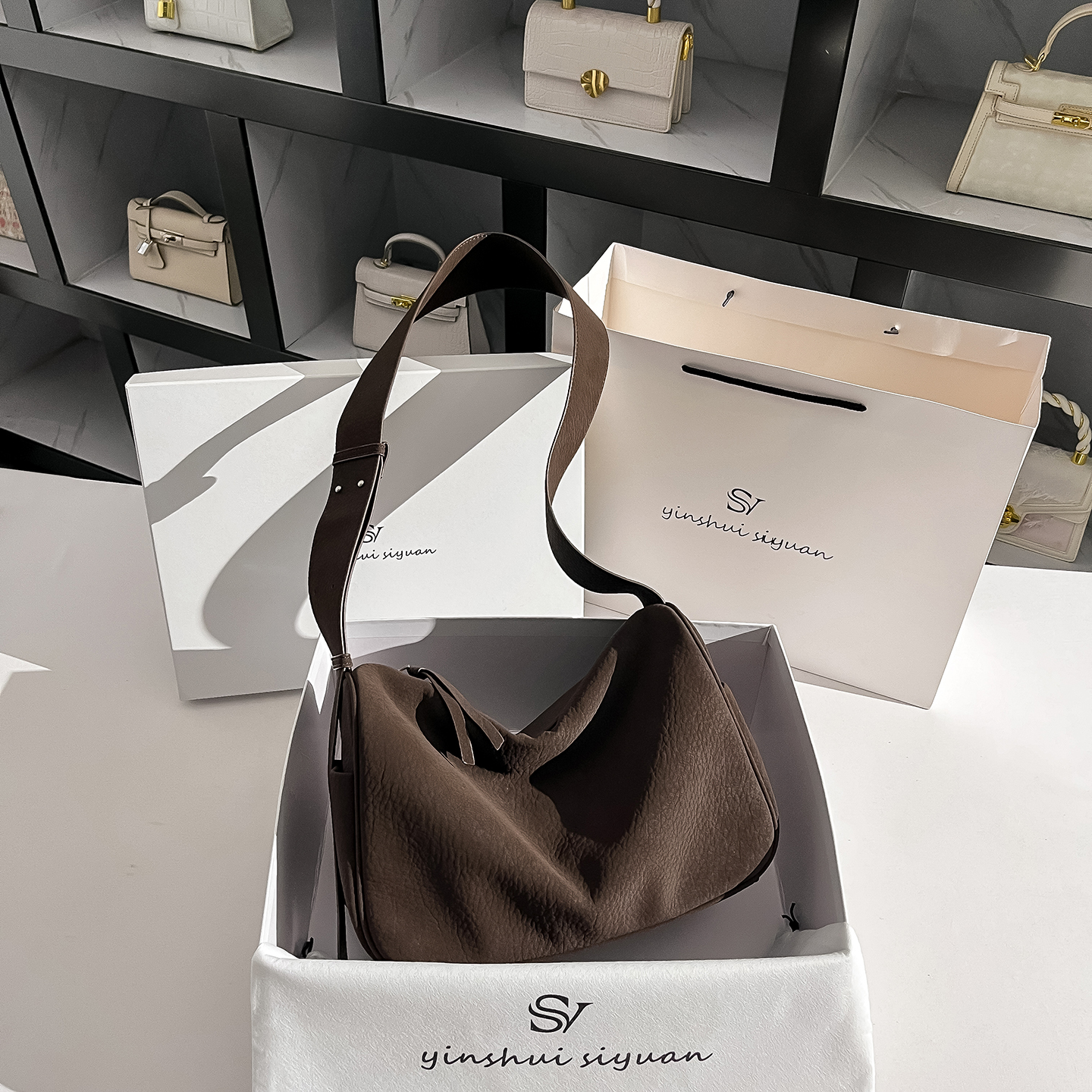 小众高级感单肩波士顿枕头包包女