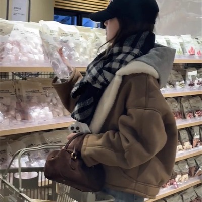 羊羔毛外套女短款加绒秋冬新款