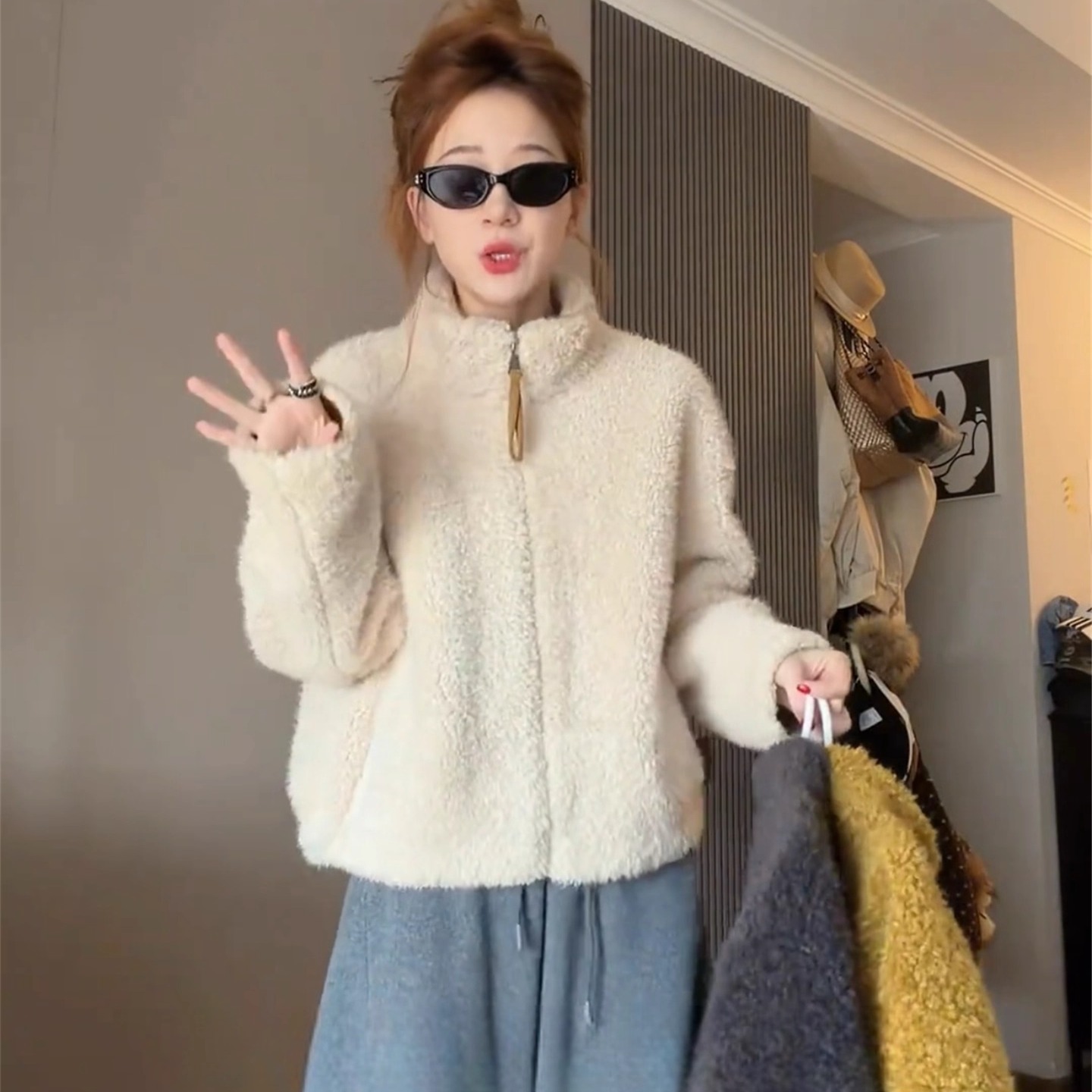 羊羔毛外套女短款加厚保暖冬季2025新款宽松高级感小个子毛绒上衣