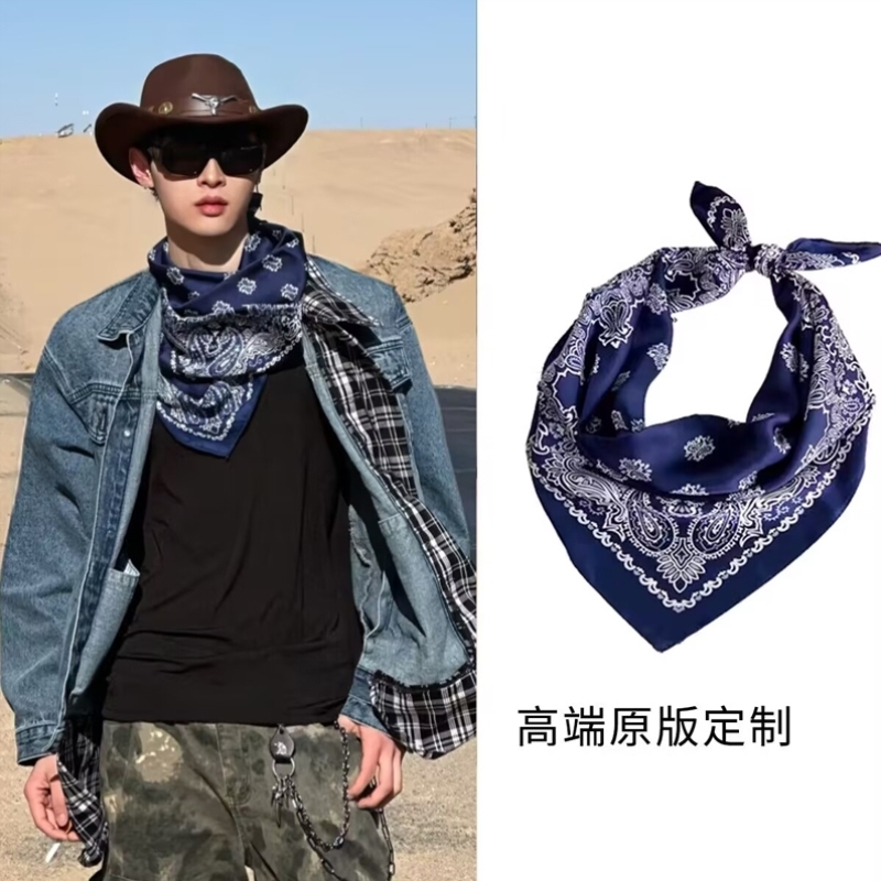 时尚户外三角小领巾男女百搭腰果花丝巾复古时尚搭配装饰方巾围巾图片