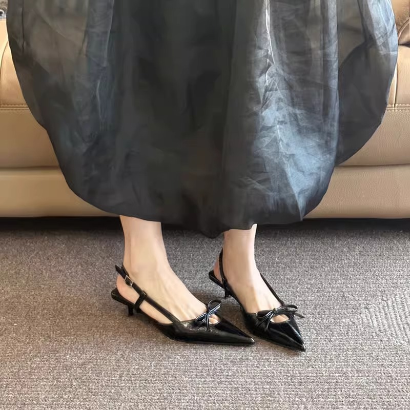 黑色尖头猫跟凉鞋法式气质单鞋女