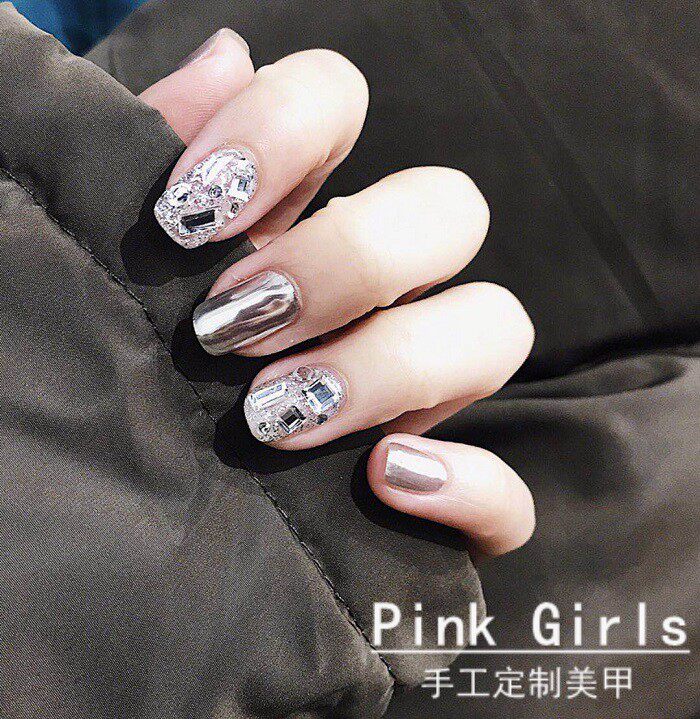 镜面炫酷闪钻小红书抖音爆款指甲贴片假指甲成品美甲可拆卸网红