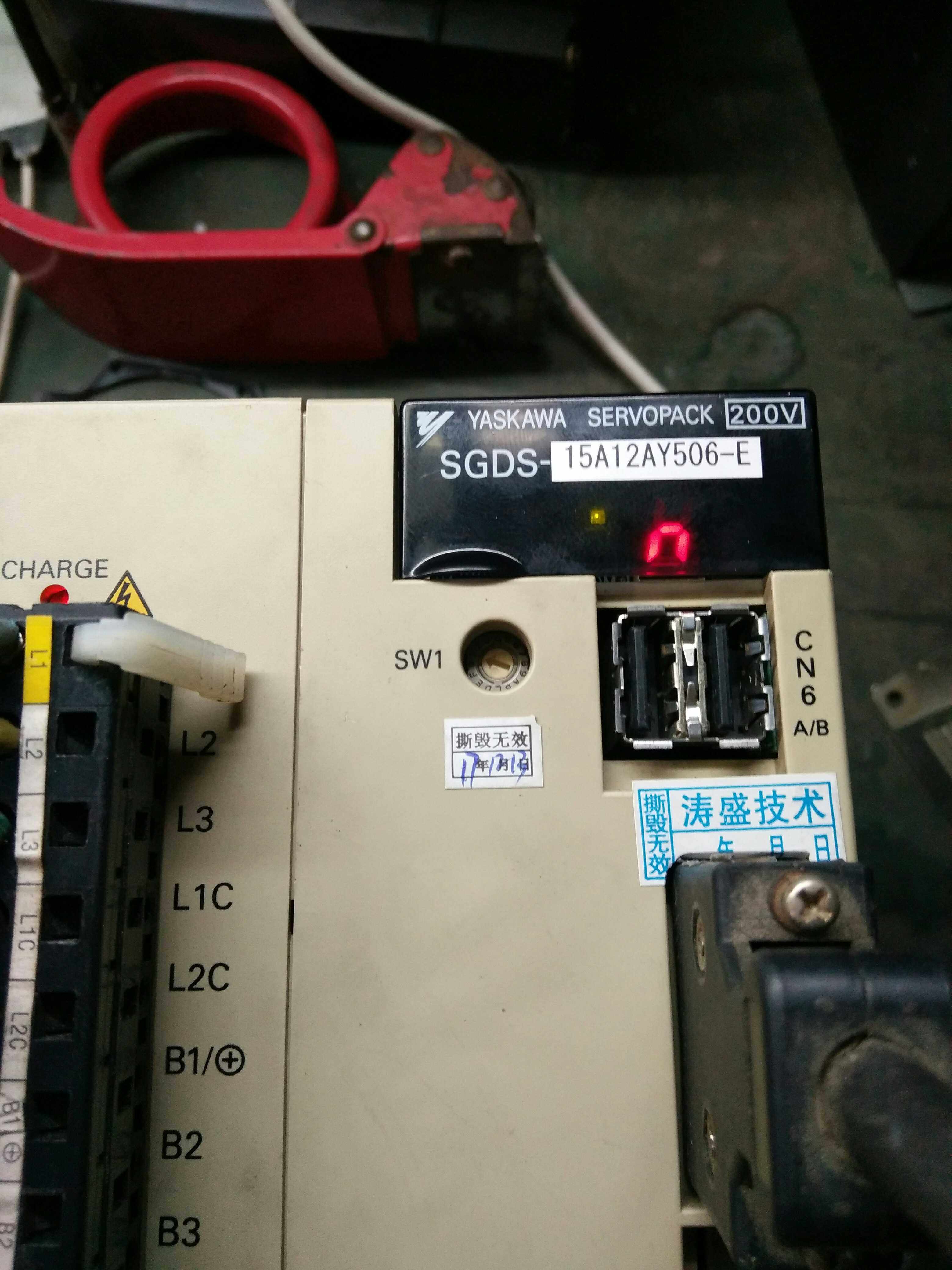 安川伺服电机驱动器sgds-04a12a sgd7s-2r8a00a002 专业1小时快修