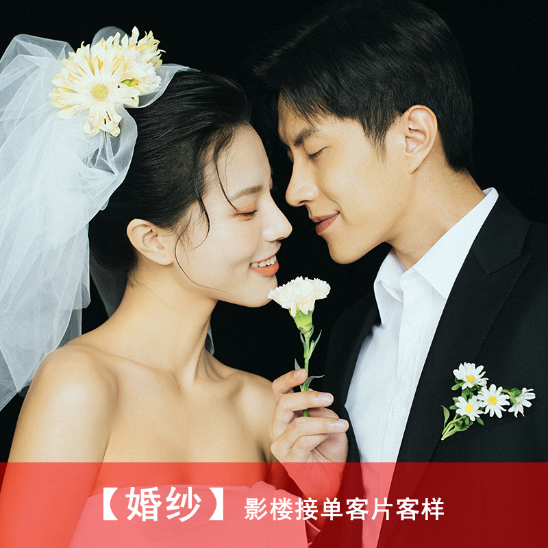 2025年影楼婚纱照新样片情侣白纱室内简约主题摄影客片样照023