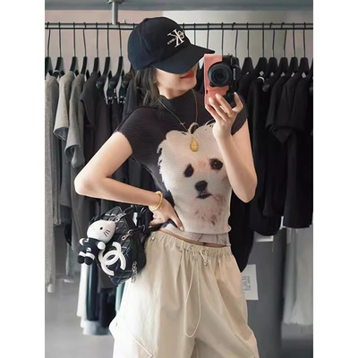 夏日ootd穿搭超好看小个子修身短款上衣设计感小狗印花短袖t恤女