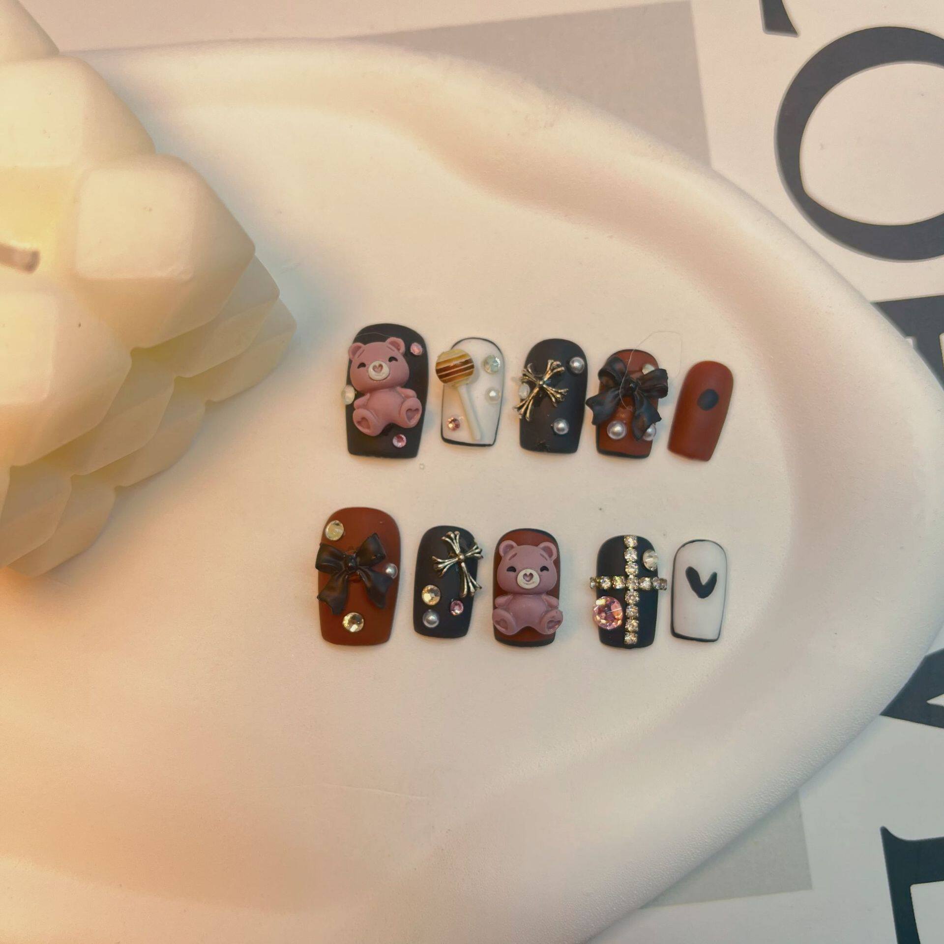 【伊家】纯手工穿戴甲卡通萌宠泰迪熊手工成品贴片可重复佩戴1922