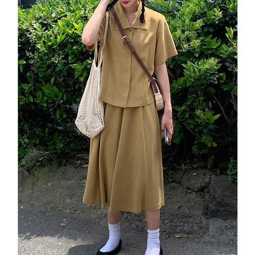 rinka大小姐新款复古黄色套装