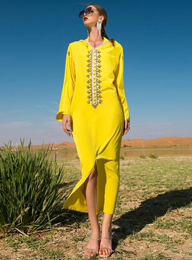 亮黄色手缝钻拼接金织带中东摩洛哥女装迪拜连帽连衣裙包扣连衣裙