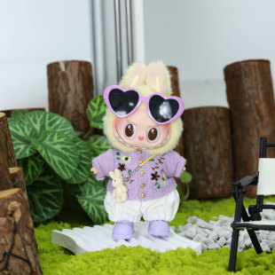 17cm拉布布娃衣搪胶盲盒挂件一二代Labubu坐坐派对紫色毛衣套装