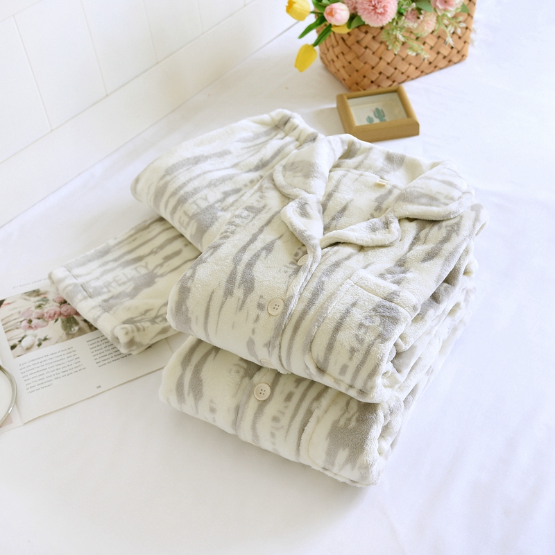 冬季情侣法兰绒睡衣套装