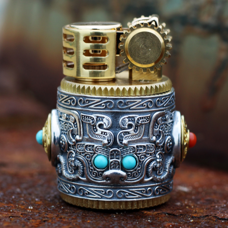 纯银复古饕餮纹小胖墩打火机