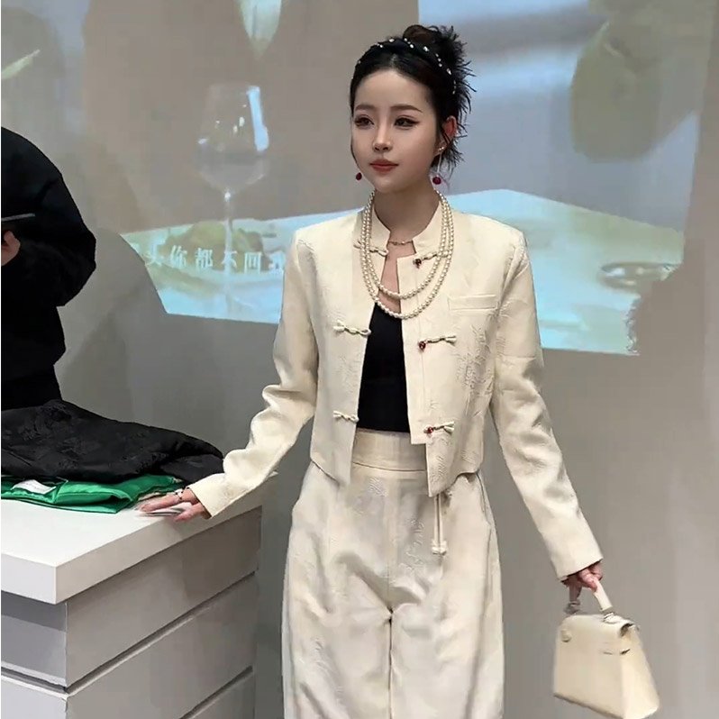 端庄大气女装高级感炸街减龄时尚小香风新中式国风外套裤子套装